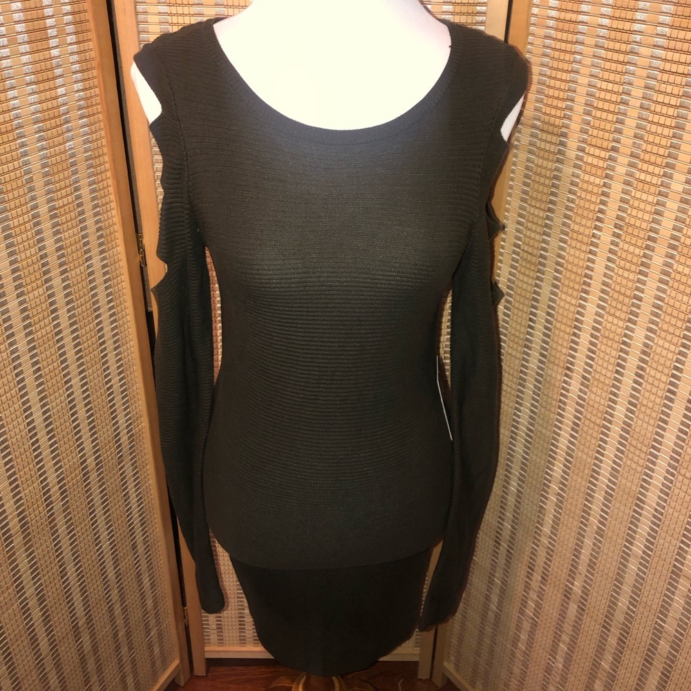 Brand New Express Women's Olive Green Midi Dress Medium